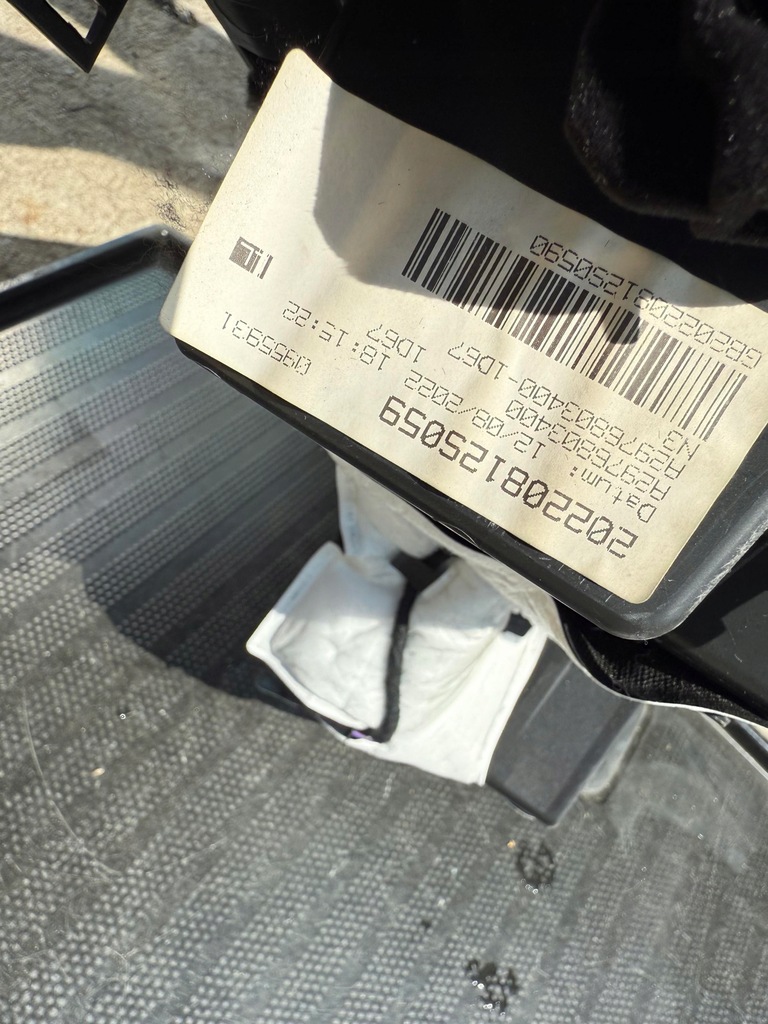 фото №9, Бардачок пасажира світлий mercedes eqe v295 a2976803400