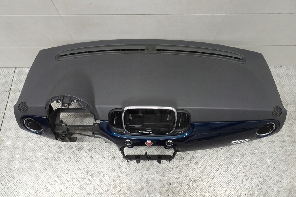 фото №10, Fiat 500 lift панель приладів приладова консоль подушка безпеки подушка ремені 15-