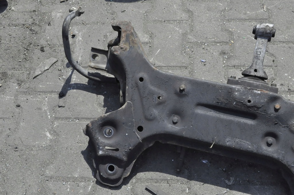 фото №5, Hyundai i20 1.2 b подрамник подрамник подвеска