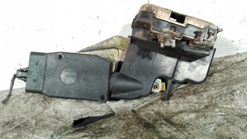 фото №6, Замок двері перед правий volvo v40 s40