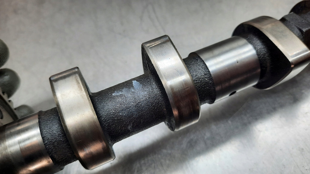 Вал распределительного вала r611051000 mercedes sprinter 2.2 cdi Киев