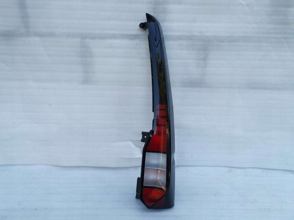 фото №1, Лампа задняя правый vw caddy iv 20-