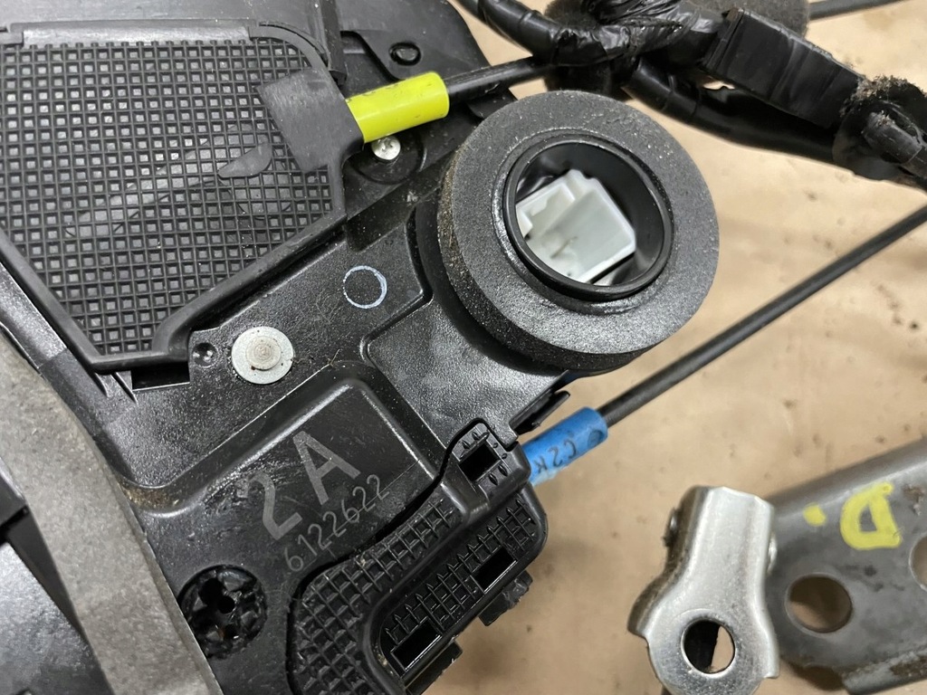 фото №8, Замок ручка трос петли дверь левый задняя subaru forester 4 iv sj 12-18r