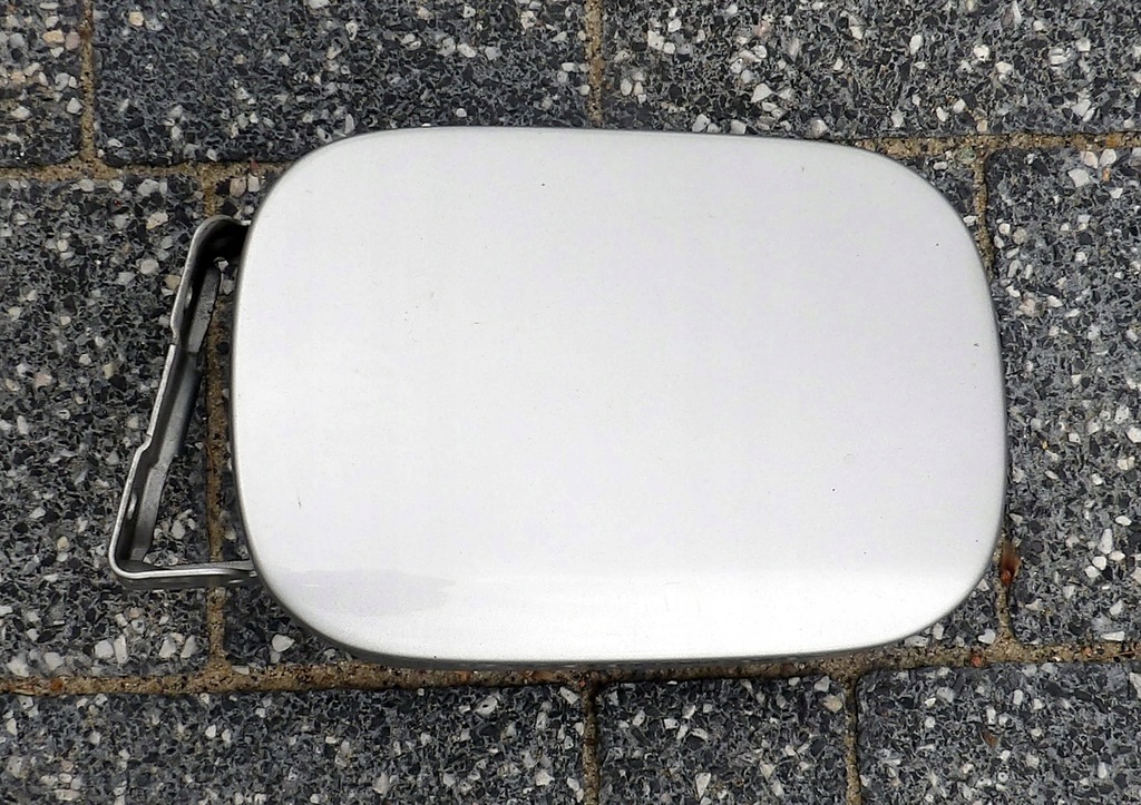 фото №1, Mercedes w211 kombi кришка заливної пального