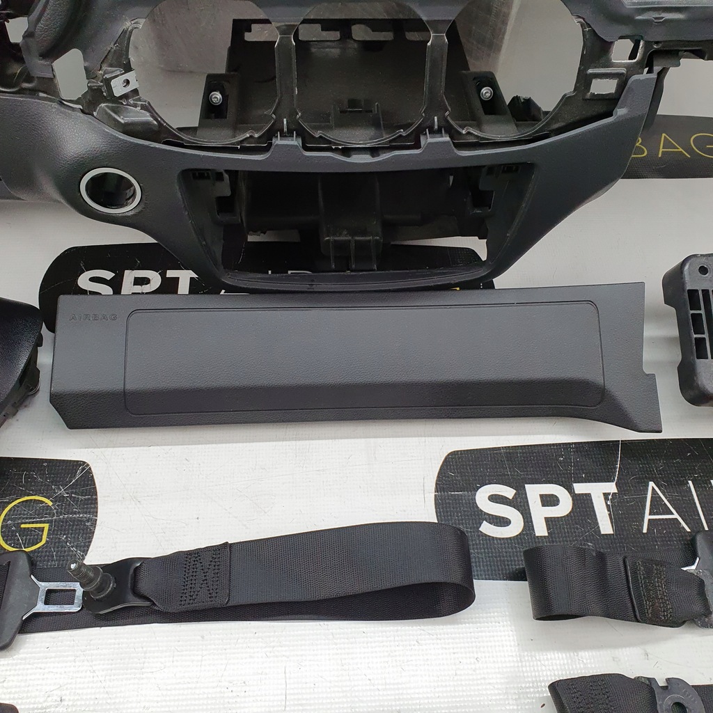 фото №9, W246 приборная панель приборная панель подушка подушка безопасности ремни