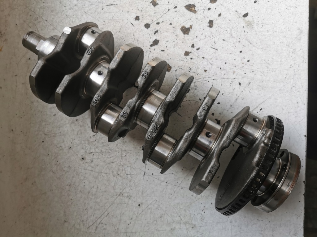 Купити Opel insignia a 2.0 cdti wał колінчастий