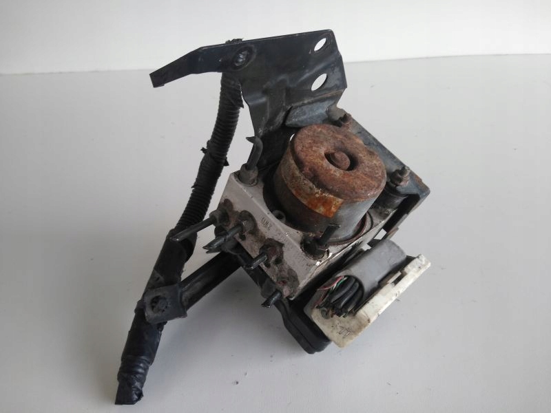 фото №1, Насос abs mazda mpv ii 2065143 le58437az