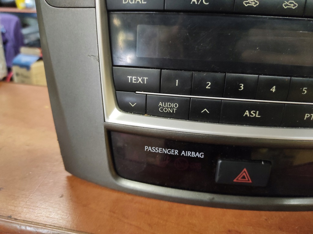 фото №6, Lexus is 220 радіо заводський панель обігріву кондиціонера