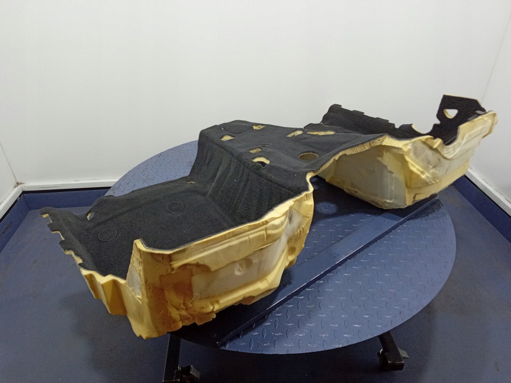 фото №6, Bmw 3 f30 f31 обшивка коврик пол перед eu 4892403