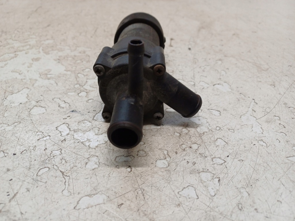 Купить Mercedes c-klasa w203 00-07 2.2cdi насос воды 2038350164