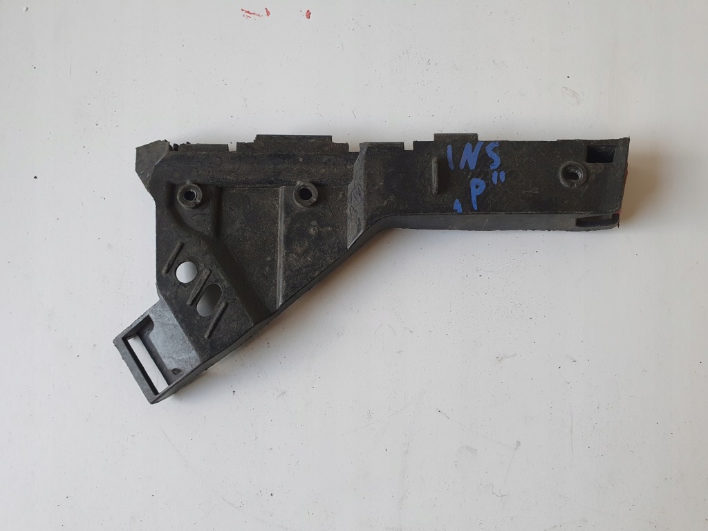 Купить Opel insignia a направляющая бампера правый перед