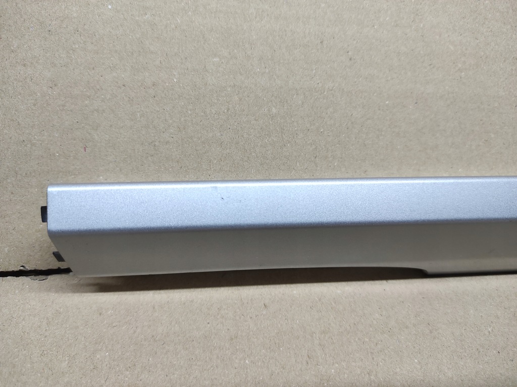 фото №6, Заглушка накладка рейлінг ліва задня renault laguna iii