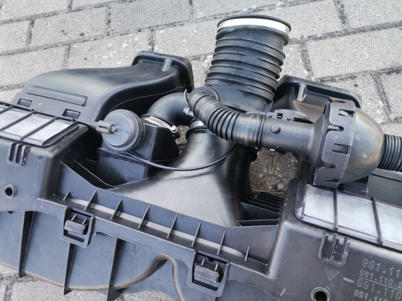 фото №9, Porsche оригинальный номер 99111002001 впуск корпус фильтра воздуха