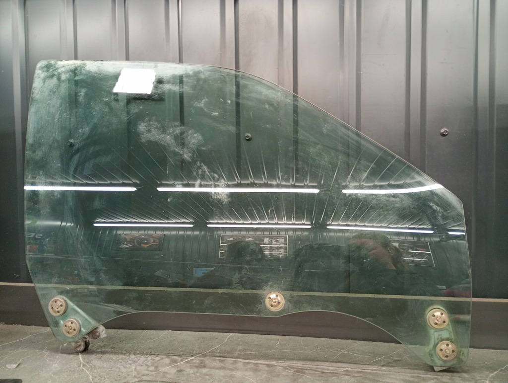 фото №1, Стекло правый перед subaru legacy ii