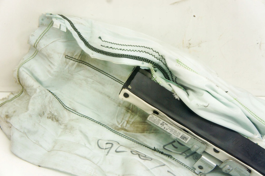 фото №5, Th202 skoda octavia iv ^ подушка безпеки подушка колінна водія 5e4880841d