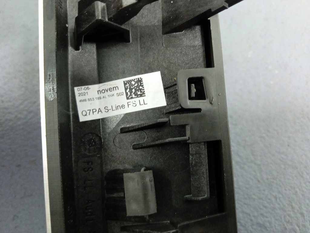 фото №8, Audi q7 ii 4m q8 dekor молдинг консоли 4m8853189