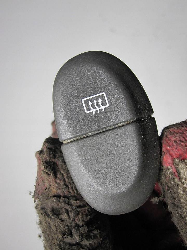 фото №1, Вимикач підігрів скло задня renault scenic