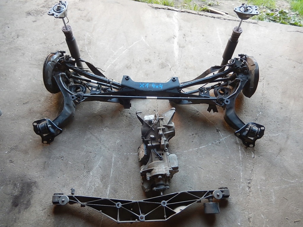 фото №1, Oś балка задняя подвеска bmw x1 f48 x-drive 4x4