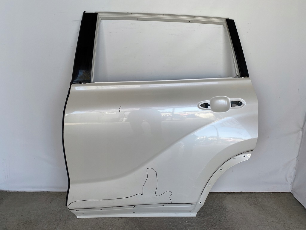 фото №1, Toyota highlander iv 2019r- дверь задние левая задняя