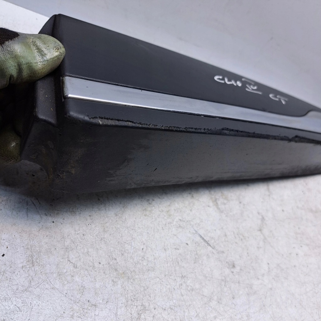 Молдинг двері лівий задній renault clio iv 4 828772096r Ціна