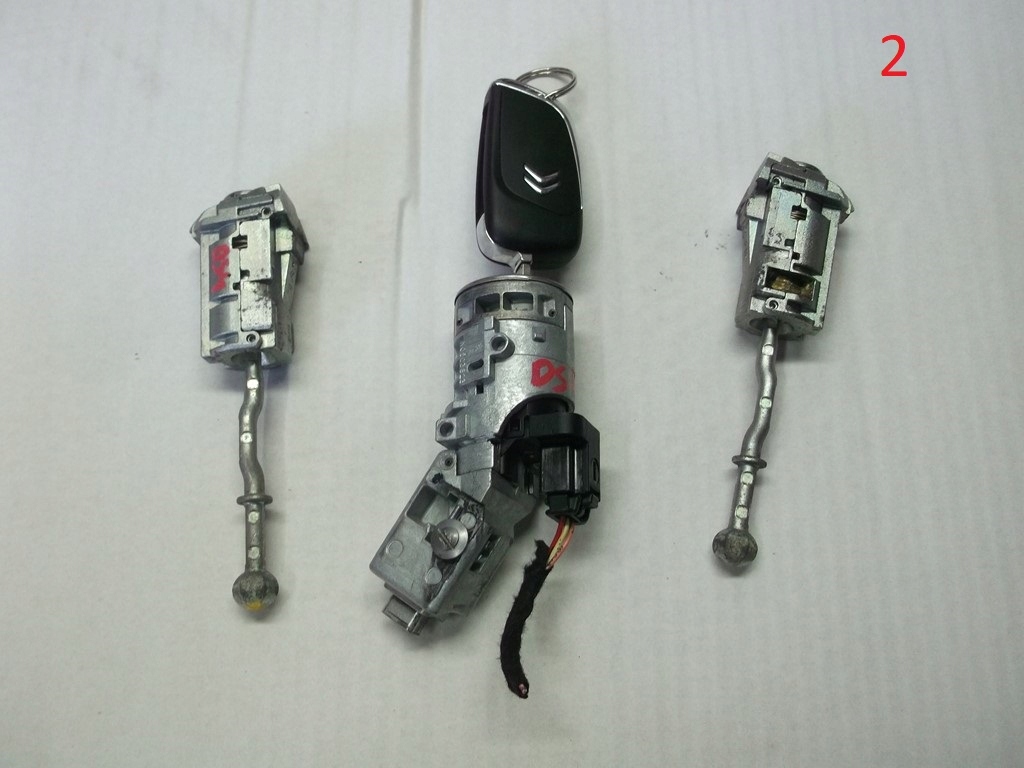 фото №1, Citroen ds4 замок запалювання ключ вкладка