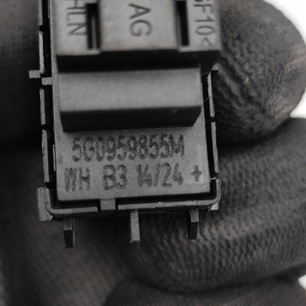 фото №7, Cupra formentor 2024 задняя сторона правая кнопки окон