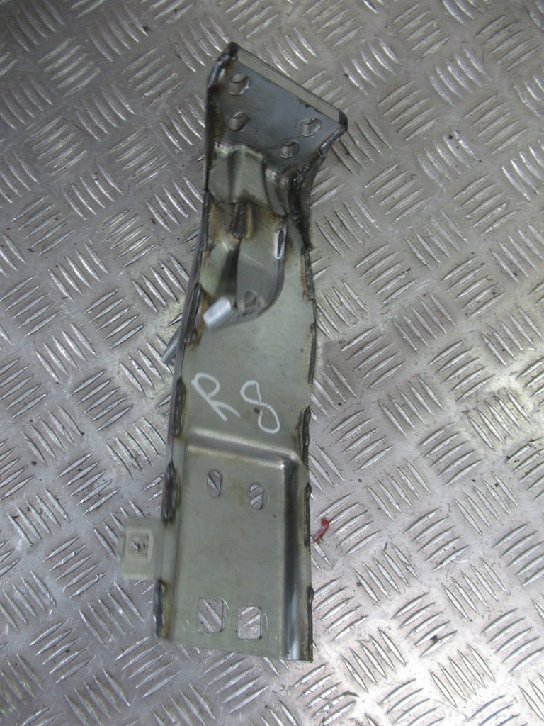 фото №1, Кронштейн кронштейн консоли audi r8 ii 423858783a