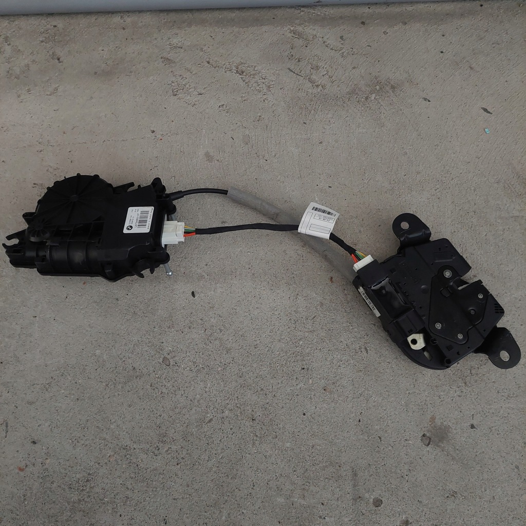 фото №1, Bmw 2 f46 f45 замок кришки доводчик 163672