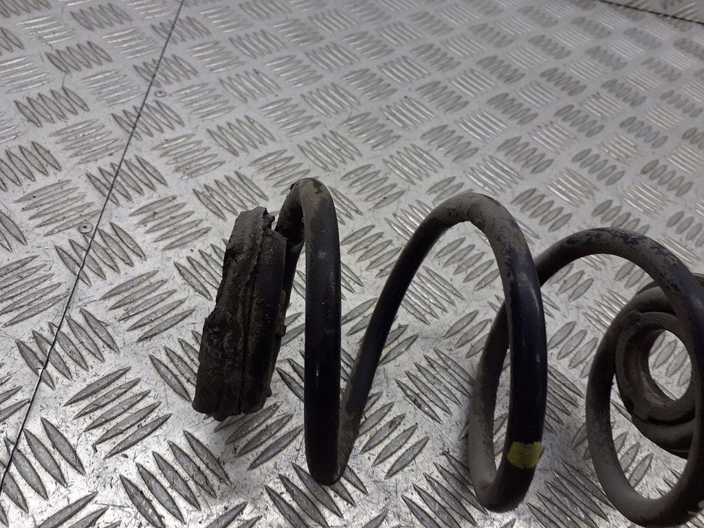 фото №2, Пружина правый задняя renault twingo ii 1.2 16v