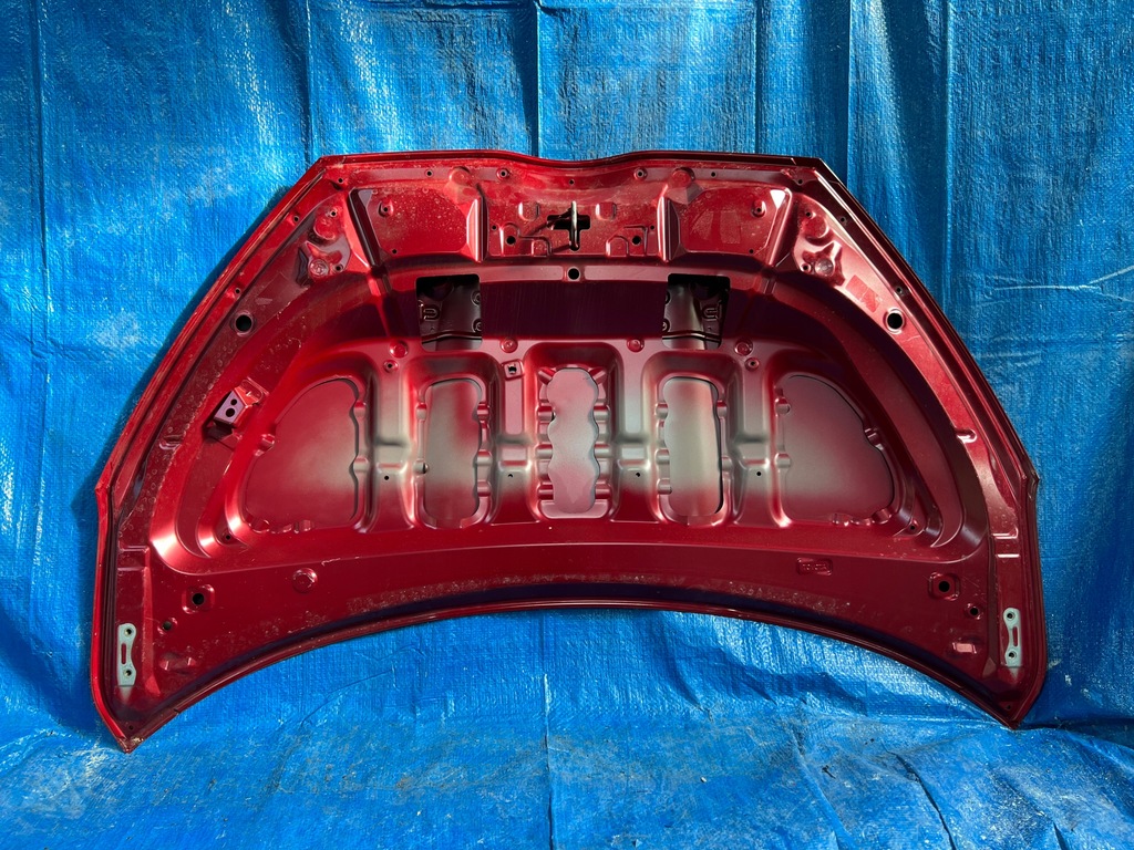 фото №5, Toyota yaris iv 4 капот