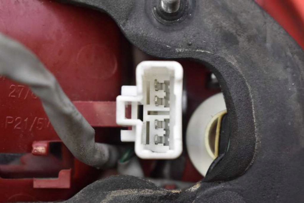 фото №7, Лампа права задня задня 92406-2b000 hyundai santa fe 2 ii 06-10