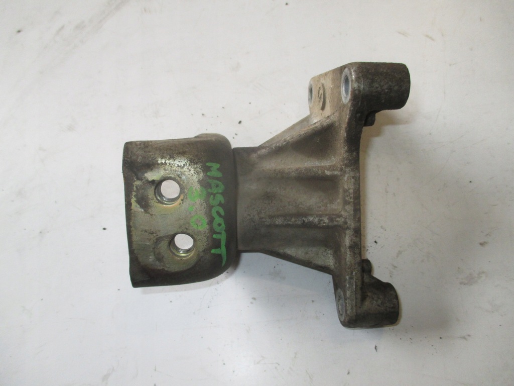 фото №1, Кронштейн кронштейн renault mascott 3.0 04-10