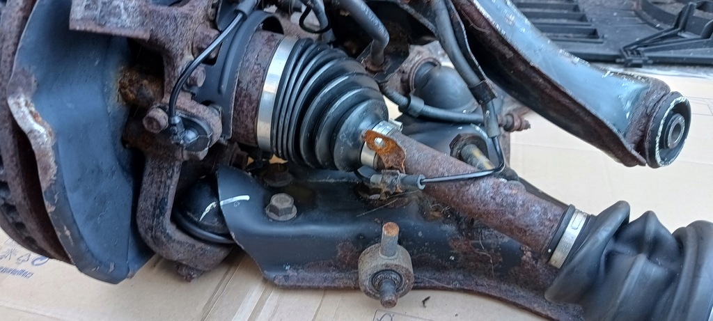 фото №10, Mitsubishi l200 v 2019-2024 правый перед подвеска поворотный кулак привод