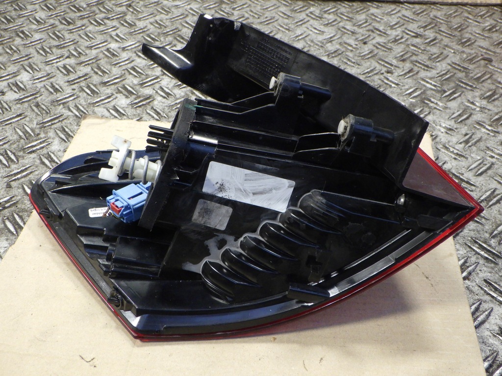 фото №4, Лампа правая задняя задняя vw t-roc