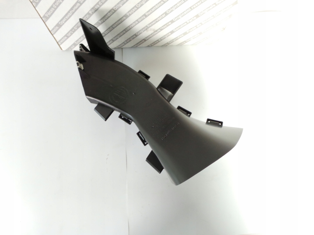 фото №2, Впуск воздуха правый alfa romeo giulia veloce