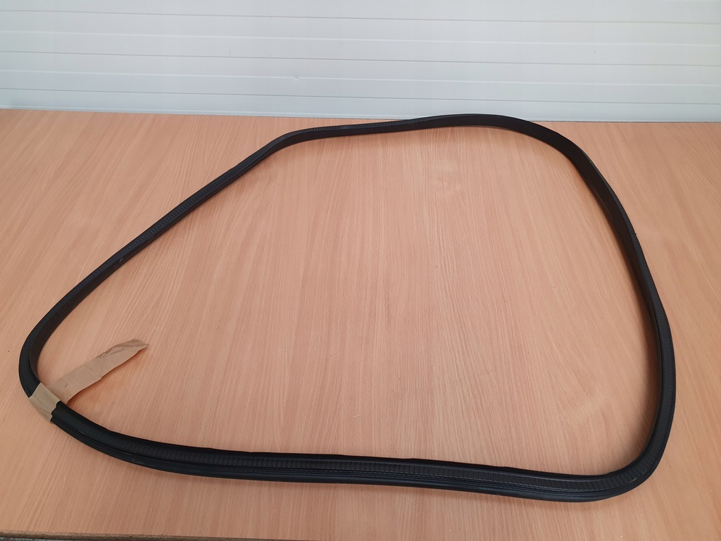 фото №10, Прокладка кузовна ніша двері megane iv hb