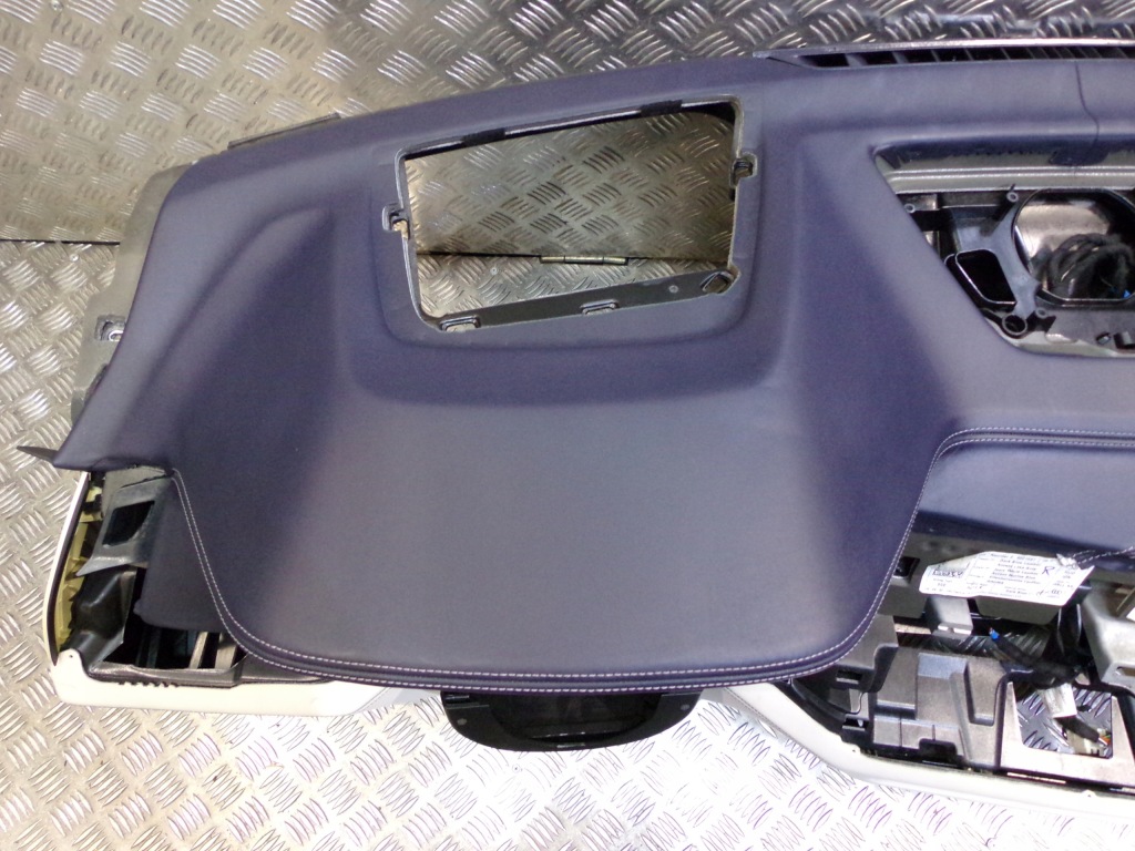 фото №9, Bmw x5 g05 x6 g06 g07 приборная панель приборная панель  кожа nachtblau elfenbein