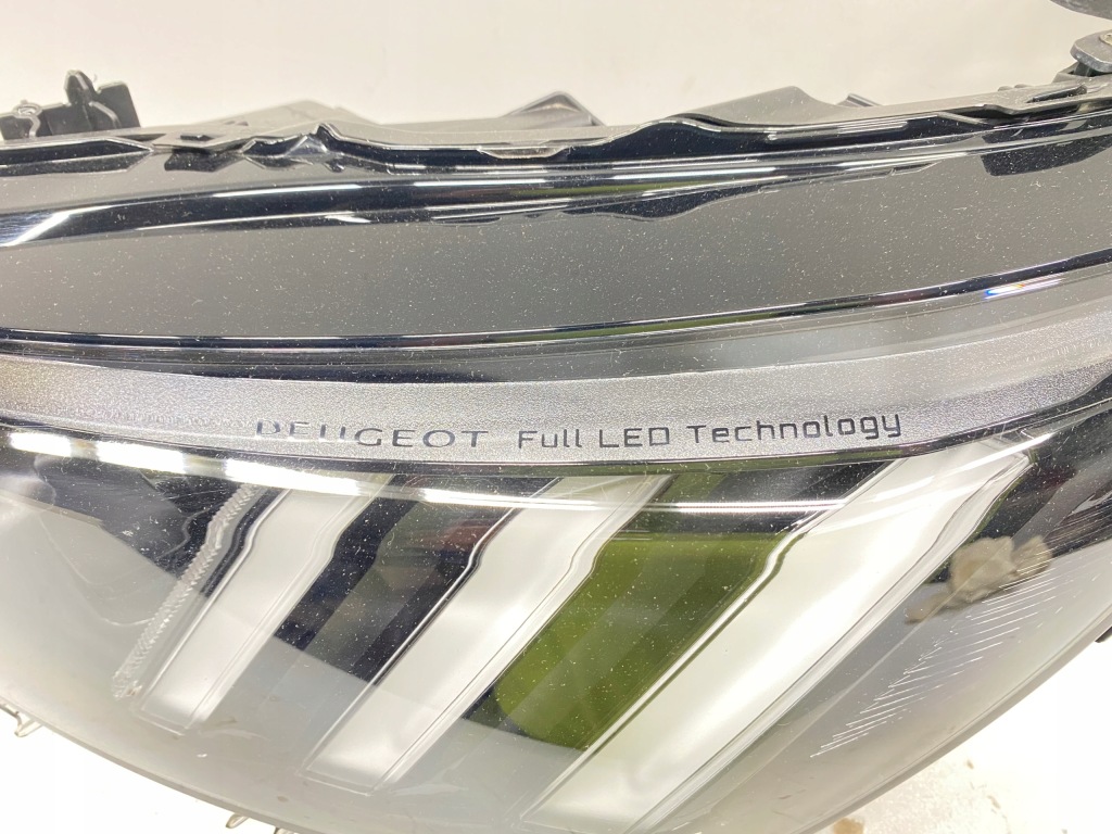 Фара передняя перед левая full led peugeot 208 2 2008 2 2019- Киев