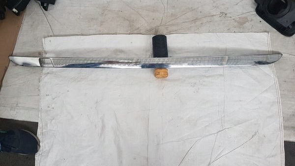 фото №1, Молдинг бампера задняя хром mercedes gle w166