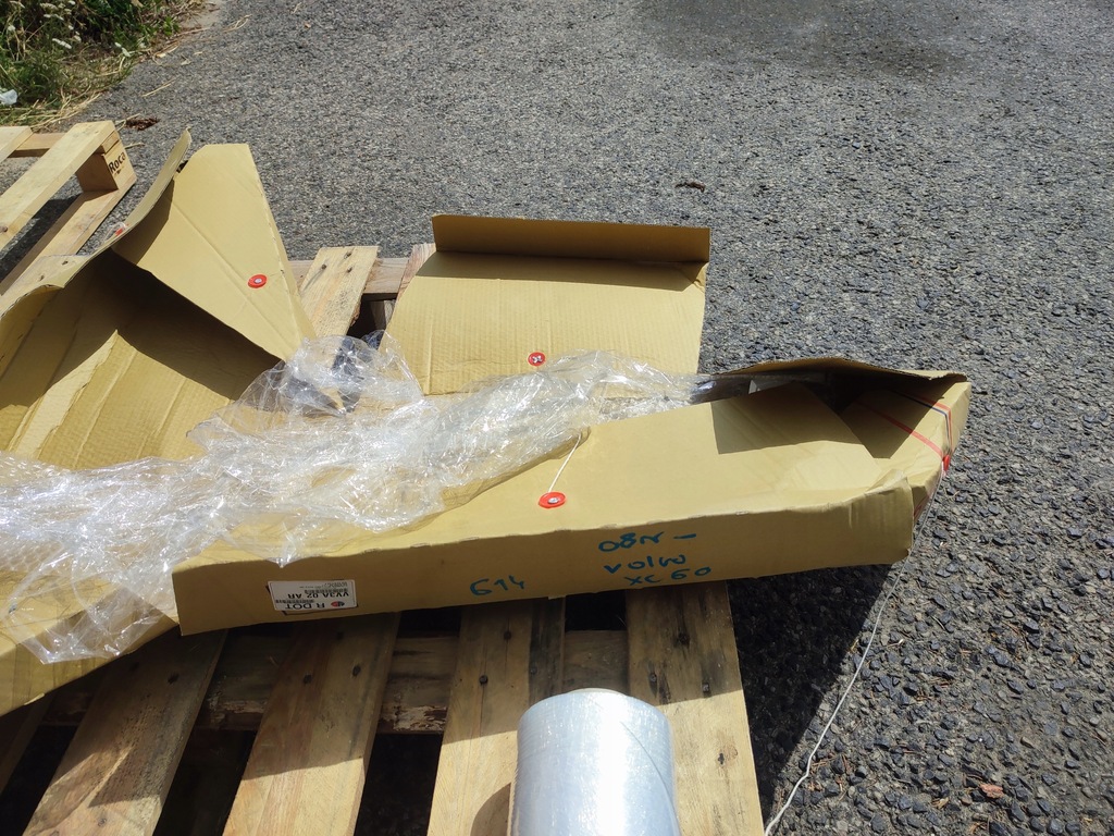 фото №13, Крыло правый перед volvo xc60 y20 i 1 05.08-03.17r лак 707