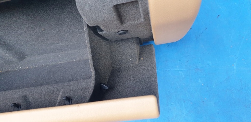 фото №5, Бардачок пасажира бежевий porsche cayenne 7p5 958 7p5857095