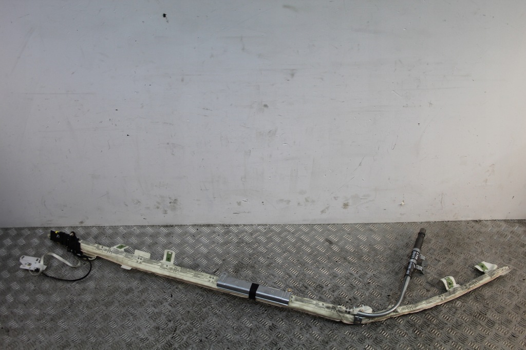 фото №1, Шторка безпеки права discovery iv 4 l319 8h22-14k159-ab