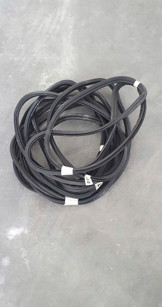 фото №1, Ущільнювачі двері i кришки bmw g11