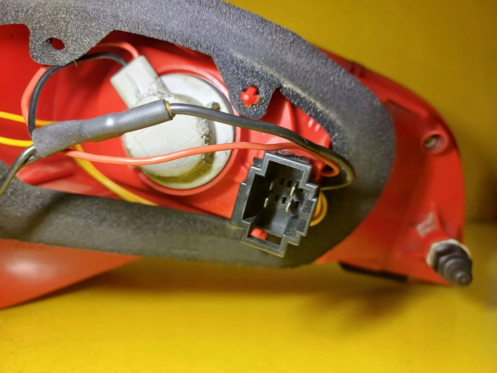 фото №6, Лампа правый задняя audi q7 4l i 4l0945094 nr773