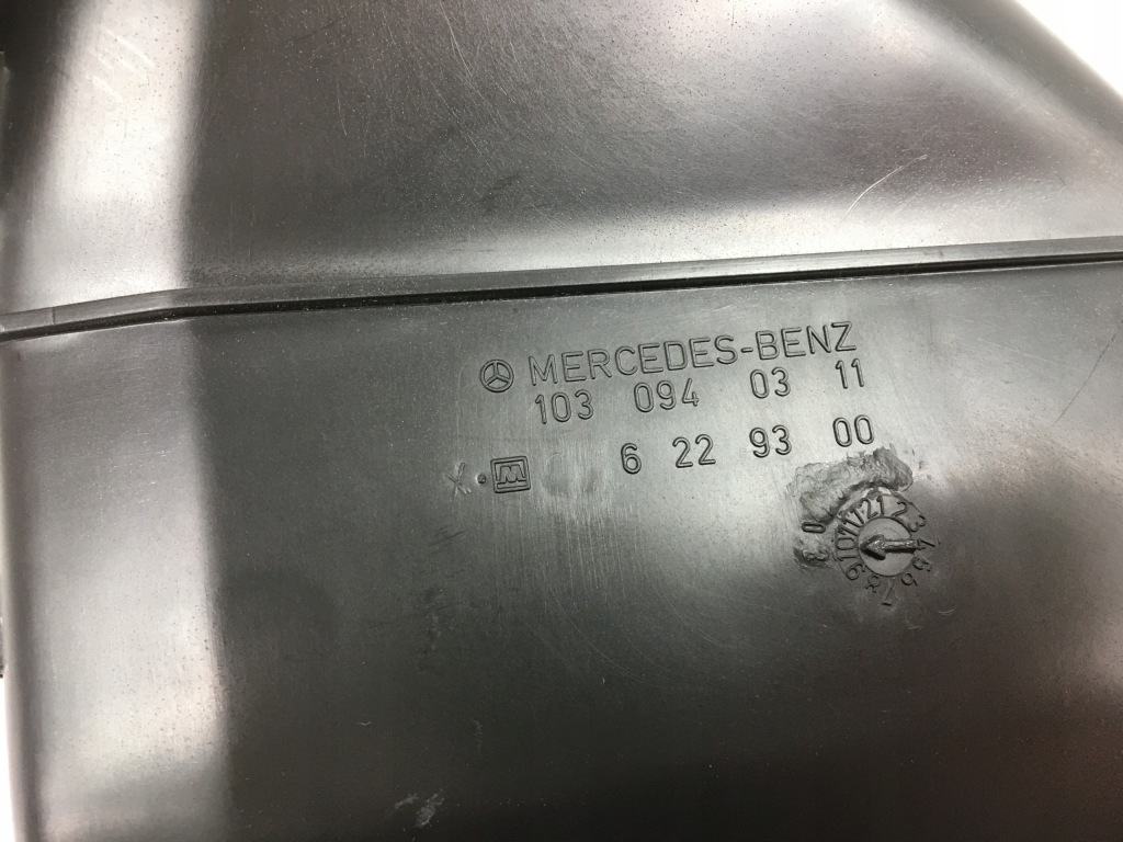 Труба фільтра впуск повітря mercedes w124 m104 300e-24v 300ce-24v 1030940311 Оригінал