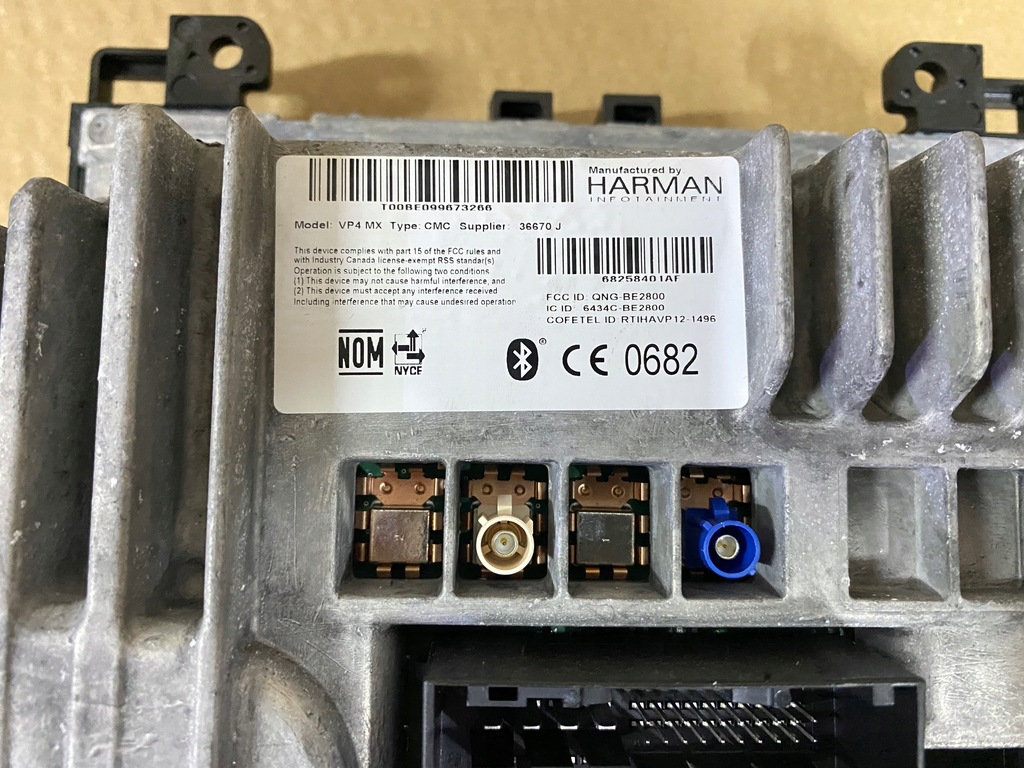 фото №5, Екран навігації harman dodge challenger srt 6.4