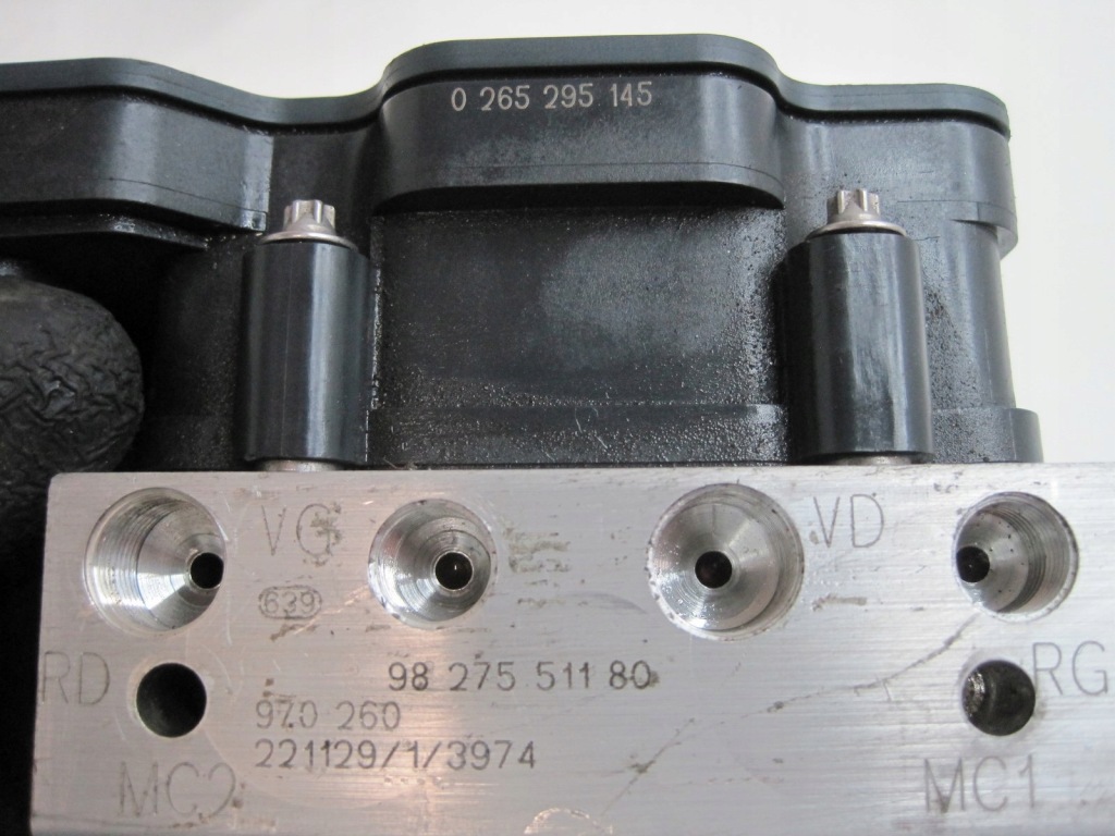 Насос abs peugeot citroen opel 9845080780 9827551180 в Украине