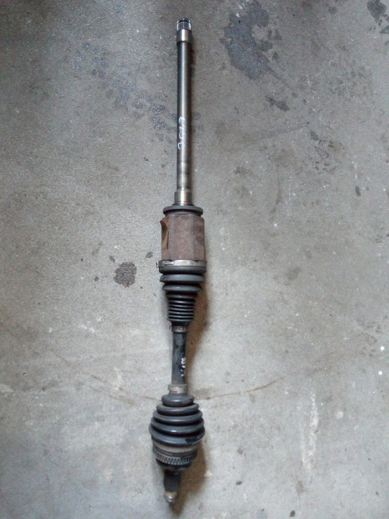 фото №1, Bmw e90 e91 привідний вал правий задня 7529388