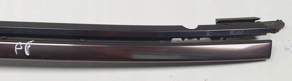 фото №9, Молдинг скло лобове права mercedes w220