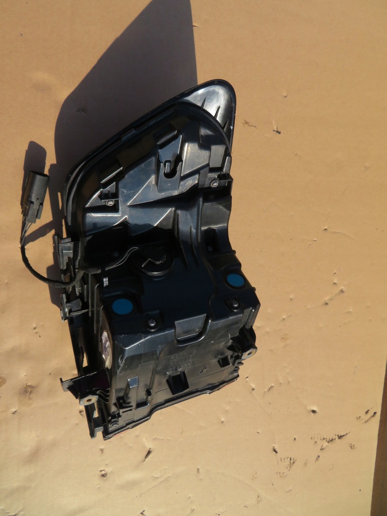 фото №11, Polestar ii 2 31108941 лампа правий задня задня права